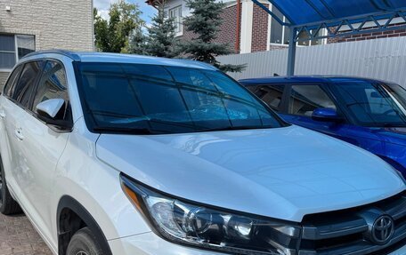 Toyota Highlander III, 2019 год, 4 500 000 рублей, 1 фотография