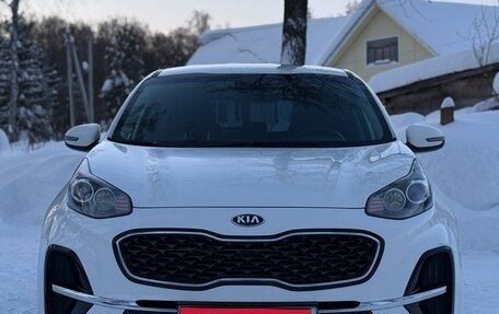 KIA Sportage IV рестайлинг, 2020 год, 1 900 000 рублей, 1 фотография