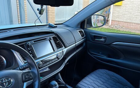 Toyota Highlander III, 2019 год, 4 500 000 рублей, 4 фотография