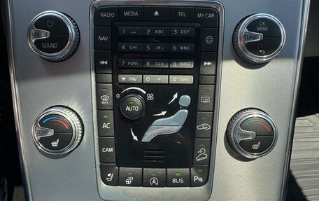 Volvo V60 Cross Country II, 2018 год, 2 450 000 рублей, 16 фотография