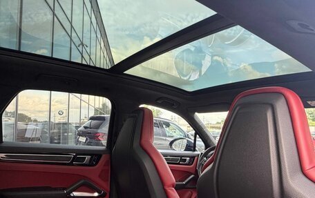 Porsche Cayenne III, 2019 год, 9 990 000 рублей, 20 фотография