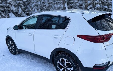 KIA Sportage IV рестайлинг, 2020 год, 1 900 000 рублей, 4 фотография
