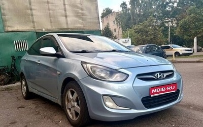 Hyundai Solaris II рестайлинг, 2011 год, 650 000 рублей, 1 фотография
