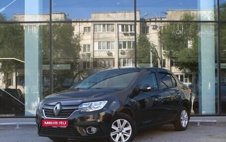 Renault Logan II, 2018 год, 950 000 рублей, 1 фотография