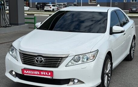 Toyota Camry, 2014 год, 1 730 000 рублей, 4 фотография