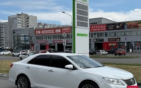 Toyota Camry, 2014 год, 1 730 000 рублей, 10 фотография