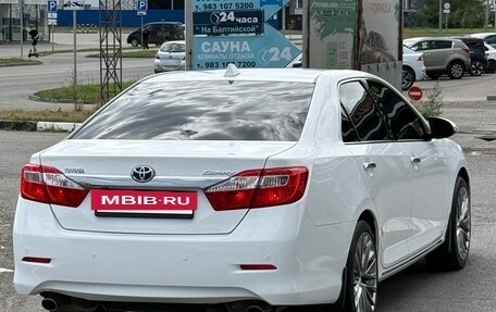 Toyota Camry, 2014 год, 1 730 000 рублей, 26 фотография