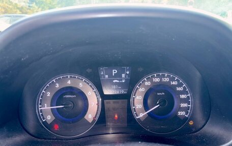 Hyundai Solaris II рестайлинг, 2011 год, 650 000 рублей, 10 фотография