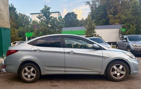 Hyundai Solaris II рестайлинг, 2011 год, 650 000 рублей, 6 фотография