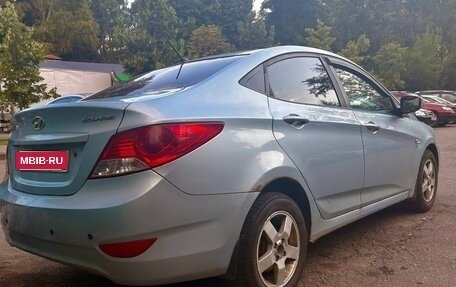 Hyundai Solaris II рестайлинг, 2011 год, 650 000 рублей, 5 фотография
