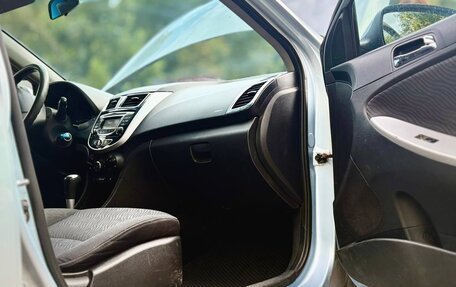 Hyundai Solaris II рестайлинг, 2011 год, 650 000 рублей, 15 фотография