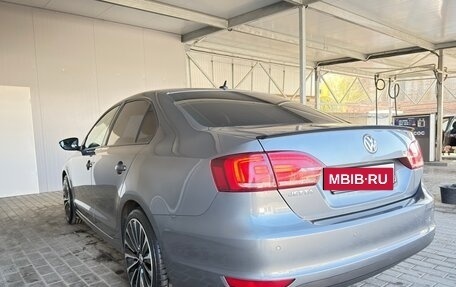Volkswagen Jetta VI, 2014 год, 1 700 000 рублей, 2 фотография