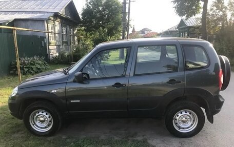 Chevrolet Niva I рестайлинг, 2016 год, 697 000 рублей, 8 фотография