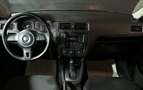 Volkswagen Jetta VI, 2014 год, 949 000 рублей, 9 фотография