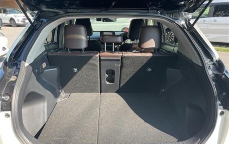 Toyota Yaris Cross, 2021 год, 1 340 300 рублей, 7 фотография