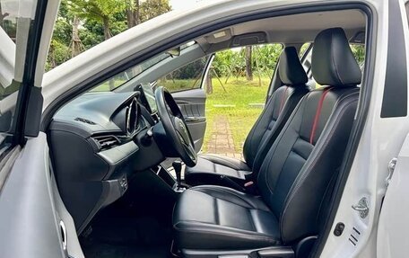 Toyota Yaris, 2022 год, 1 520 000 рублей, 16 фотография