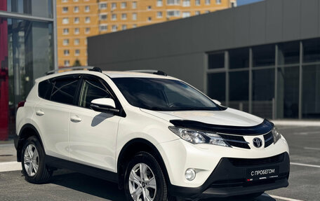 Toyota RAV4, 2015 год, 1 920 000 рублей, 3 фотография