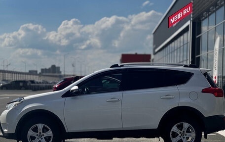 Toyota RAV4, 2015 год, 1 920 000 рублей, 4 фотография