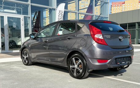 Hyundai Solaris II рестайлинг, 2013 год, 720 000 рублей, 8 фотография