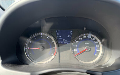 Hyundai Solaris II рестайлинг, 2013 год, 720 000 рублей, 13 фотография