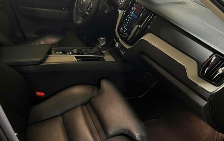 Volvo XC60 II, 2020 год, 4 200 000 рублей, 10 фотография