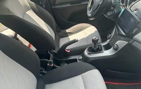 Chevrolet Cruze II, 2013 год, 780 000 рублей, 13 фотография