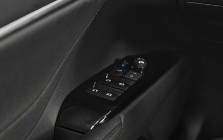 Toyota Camry, 2019 год, 2 500 000 рублей, 14 фотография