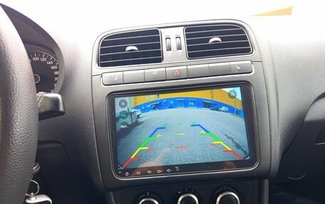 Volkswagen Polo VI (EU Market), 2011 год, 489 000 рублей, 21 фотография