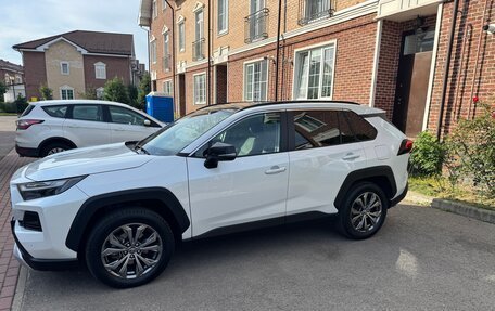 Toyota RAV4, 2024 год, 3 550 000 рублей, 3 фотография