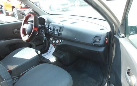 Nissan Micra III, 2004 год, 310 000 рублей, 9 фотография
