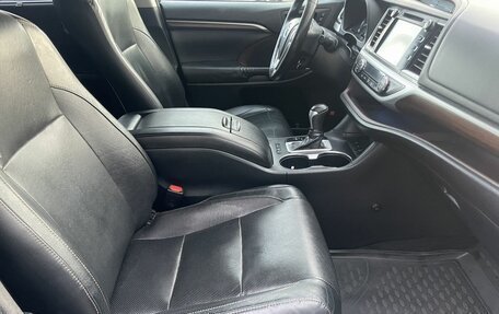 Toyota Highlander III, 2014 год, 2 479 000 рублей, 9 фотография