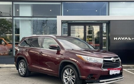 Toyota Highlander III, 2014 год, 2 479 000 рублей, 3 фотография
