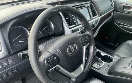 Toyota Highlander III, 2014 год, 2 479 000 рублей, 14 фотография