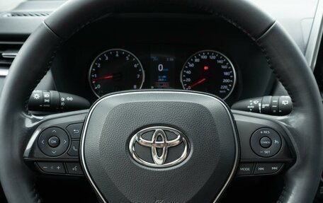 Toyota RAV4, 2020 год, 3 500 000 рублей, 21 фотография