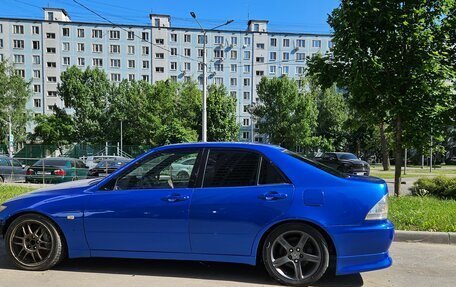 Lexus IS II рестайлинг 2, 2000 год, 1 200 000 рублей, 8 фотография
