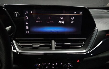 Chevrolet Trax, 2023 год, 1 800 000 рублей, 12 фотография