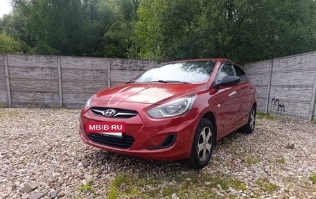 Hyundai Solaris II рестайлинг, 2011 год, 597 000 рублей, 3 фотография