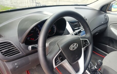 Hyundai Solaris II рестайлинг, 2011 год, 597 000 рублей, 20 фотография
