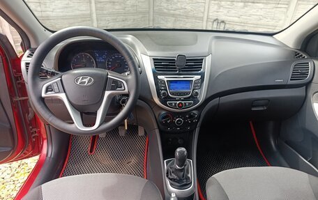 Hyundai Solaris II рестайлинг, 2011 год, 597 000 рублей, 22 фотография