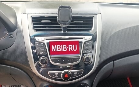 Hyundai Solaris II рестайлинг, 2011 год, 597 000 рублей, 27 фотография