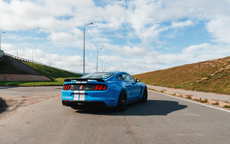 Ford Mustang VI рестайлинг, 2016 год, 7 500 000 рублей, 2 фотография