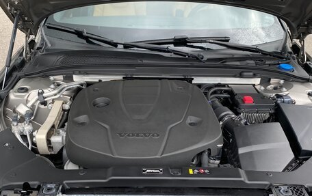 Volvo V60 Cross Country II, 2020 год, 3 860 000 рублей, 26 фотография