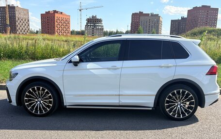 Volkswagen Tiguan II, 2018 год, 2 900 000 рублей, 18 фотография