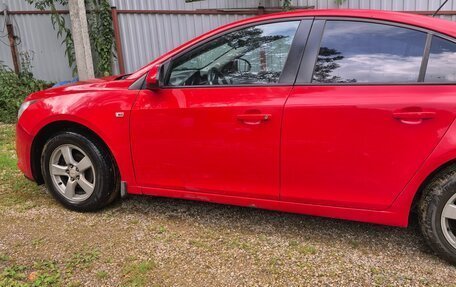 Chevrolet Cruze II, 2009 год, 650 000 рублей, 3 фотография