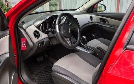 Chevrolet Cruze II, 2009 год, 650 000 рублей, 7 фотография