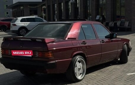 Mercedes-Benz 190 (W201), 1992 год, 1 050 000 рублей, 4 фотография