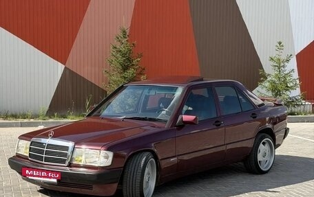 Mercedes-Benz 190 (W201), 1992 год, 1 050 000 рублей, 8 фотография
