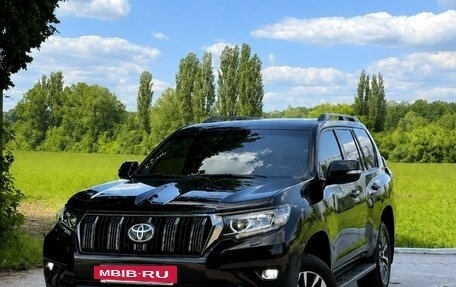 Toyota Land Cruiser Prado 150 рестайлинг 2, 2021 год, 6 380 000 рублей, 14 фотография