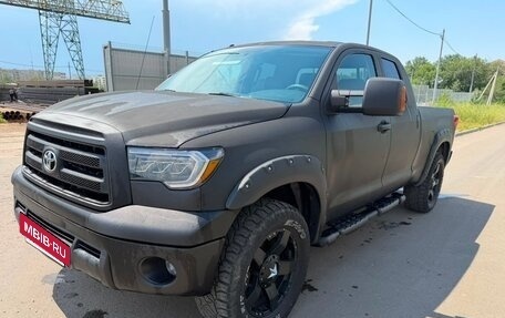 Toyota Tundra II, 2012 год, 3 150 000 рублей, 2 фотография