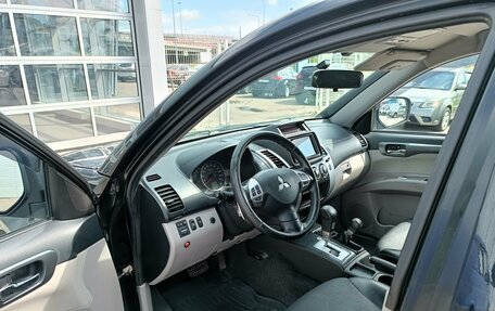 Mitsubishi Pajero Sport II рестайлинг, 2015 год, 2 190 000 рублей, 16 фотография